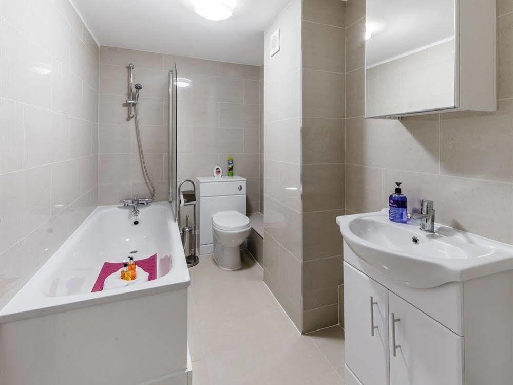 Commercial House Londyn Zewnętrze zdjęcie